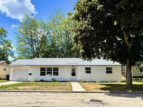 139 N Wood Ave, Peshtigo, WI 54157