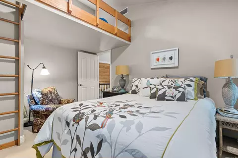 Bedroom - w3895 Highview Drive, Appleton, WI 54913 photo 5 of 7