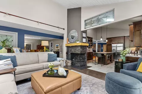 Living - w3895 Highview Drive, Appleton, WI 54913 photo 1 of 5