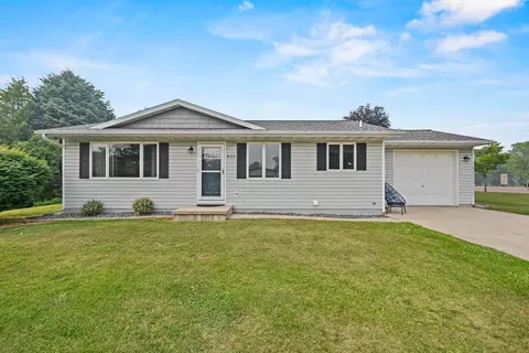 405 W Greenfield Ave, Algoma, WI 54201