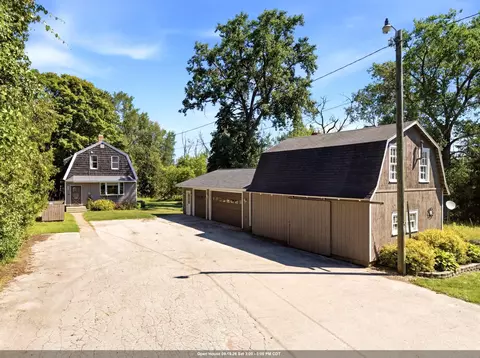 5650 Lake Ln, Sturgeon Bay, WI 54235