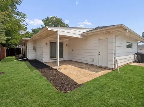 Exterior - 2219 N Union St, Appleton, WI 54911 photo 3 of 5