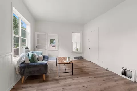 Living - 714 N Bateman St, Appleton, WI 54911 photo 2 of 5
