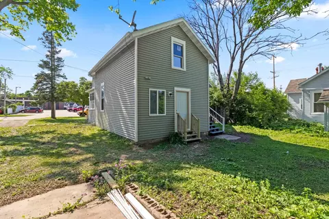 Exterior - 714 N Bateman St, Appleton, WI 54911 photo 9 of 9