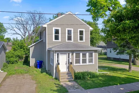 Exterior - 714 N Bateman St, Appleton, WI 54911 photo 2 of 9