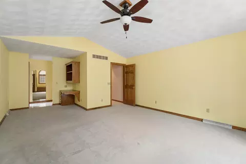 Bedroom - w2880 Oakridge Drive, Appleton, WI 54915 photo 5 of 6