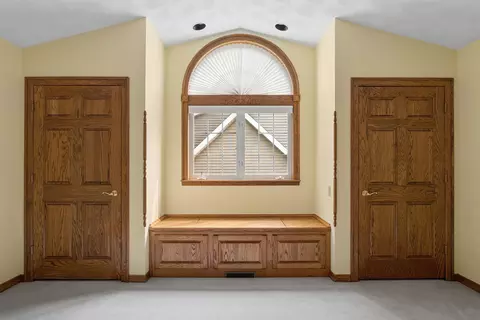 Bedroom - w2880 Oakridge Drive, Appleton, WI 54915 photo 6 of 6