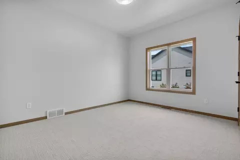 Bedroom - 248 Kerrigan Dr, Wrightstown, WI 54180 photo 6 of 6