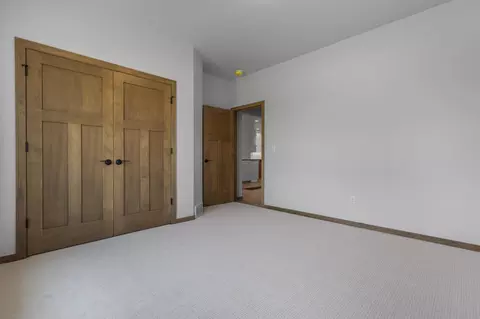 Bedroom - 248 Kerrigan Dr, Wrightstown, WI 54180 photo 4 of 6