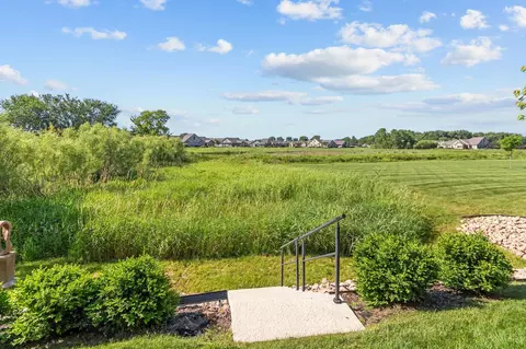 Exterior - 2379 E Glenhurst Ln, Appleton, WI 54913 photo 11 of 13