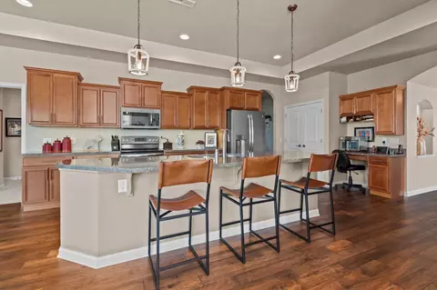 Kitchen - 2379 E Glenhurst Ln, Appleton, WI 54913 photo 6 of 6