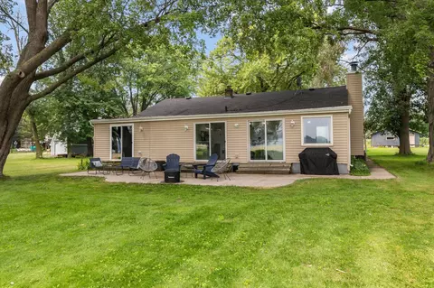 1583 Butte Des Morts Beach Rd, Neenah, WI 54956