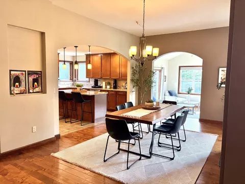 Dining - 2701 E Glenhurst Ln, Appleton, WI 54913 photo 1 of 3