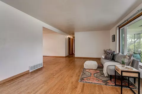 Living - 915 E Grant St, Appleton, WI 54911 photo 2 of 9