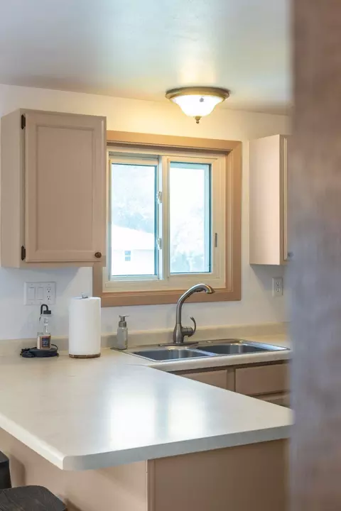Kitchen - 530 E Mitchell Ave, Appleton, WI 54915 photo 6 of 6