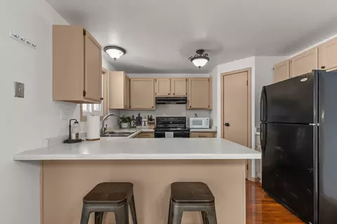 Kitchen - 530 E Mitchell Ave, Appleton, WI 54915 photo 2 of 6