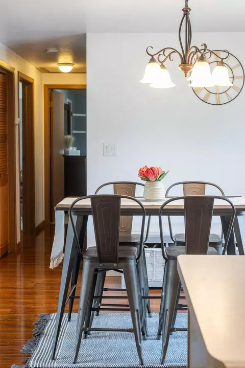 Dining - 530 E Mitchell Ave, Appleton, WI 54915 photo 4 of 5