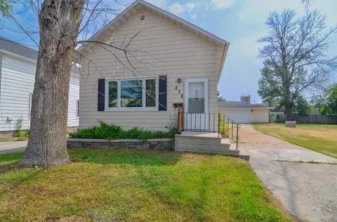 238 Michigan Ave, Oconto, WI 54153