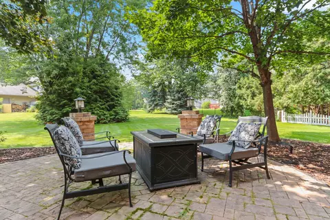 Exterior - 3901 N Millwood Dr, Appleton, WI 54913 photo 9 of 13