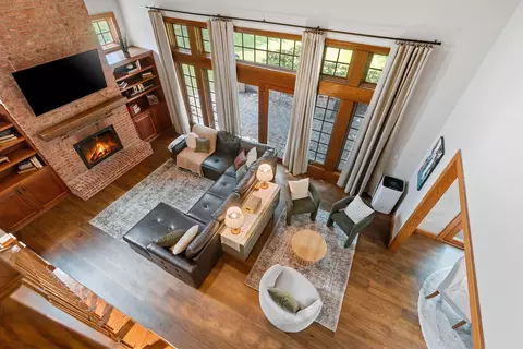 Living - 3901 N Millwood Dr, Appleton, WI 54913 photo 6 of 6