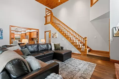 Living - 3901 N Millwood Dr, Appleton, WI 54913 photo 5 of 6