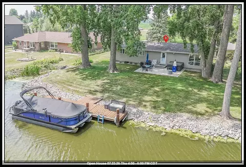 6752 Lee Harbor Ln, Oshkosh, WI 54902