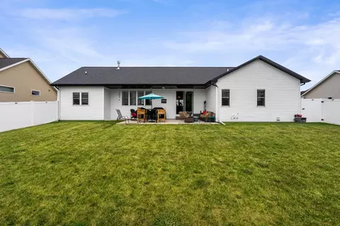 Exterior - w5638 Hoelzel Way, Appleton, WI 54915 photo 3 of 8