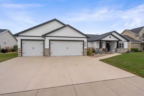 Exterior - w5638 Hoelzel Way, Appleton, WI 54915 photo 8 of 8