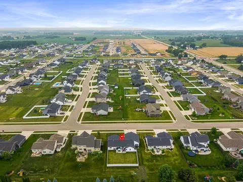 View/Area - w5638 Hoelzel Way, Appleton, WI 54915 photo 2 of 4