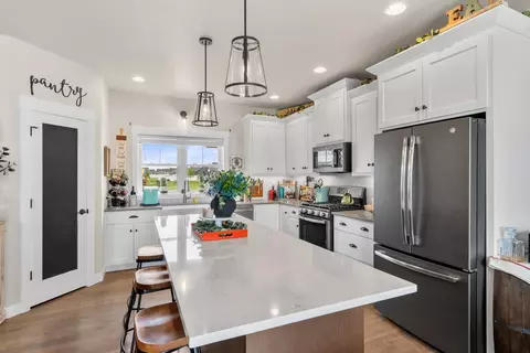 Kitchen - w5638 Hoelzel Way, Appleton, WI 54915 photo 1 of 6