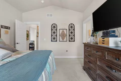 Bedroom - w5638 Hoelzel Way, Appleton, WI 54915 photo 2 of 6