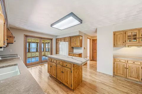 Kitchen - 3324 S White Birch Ln, Appleton, WI 54915 photo 6 of 6
