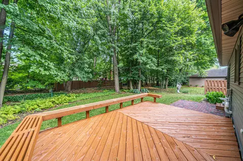 Exterior - 3324 S White Birch Ln, Appleton, WI 54915 photo 7 of 9