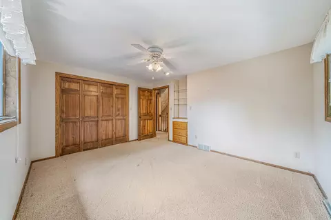 Bedroom - 3324 S White Birch Ln, Appleton, WI 54915 photo 4 of 5