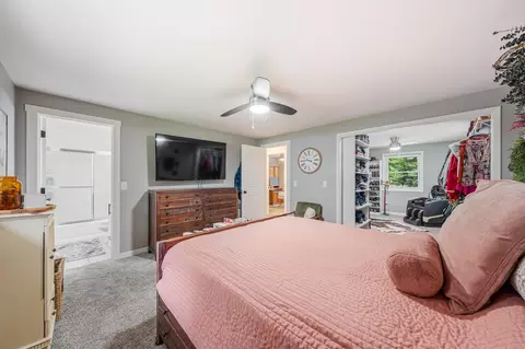 Bedroom - w2221 County Road Uu, Appleton, WI 54913 photo 3 of 6
