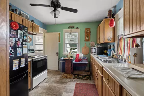 1320 N Harriman St, Appleton, WI 54911 photo 9