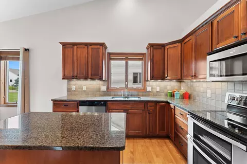 Kitchen - 4732 N Providence Ave #301, Appleton, WI 54913 photo 2 of 4
