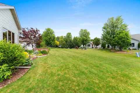 Exterior - 4732 N Providence Ave #301, Appleton, WI 54913 photo 9 of 13