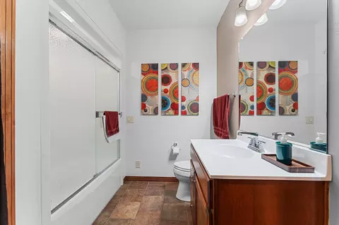 Bath - 4732 N Providence Ave #301, Appleton, WI 54913 photo 1 of 4