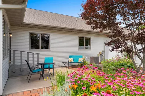Exterior - 4732 N Providence Ave #301, Appleton, WI 54913 photo 5 of 13