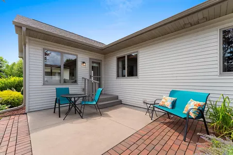 Exterior - 4732 N Providence Ave #301, Appleton, WI 54913 photo 4 of 13
