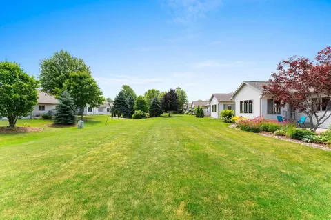 Exterior - 4732 N Providence Ave #301, Appleton, WI 54913 photo 6 of 13