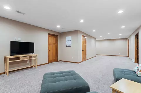 Entry Way - 4732 N Providence Ave #301, Appleton, WI 54913 photo 6 of 6
