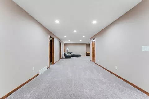 Entry Way - 4732 N Providence Ave #301, Appleton, WI 54913 photo 4 of 6