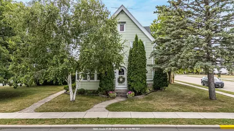 115 N 3rd St, Reedsville, WI 54230