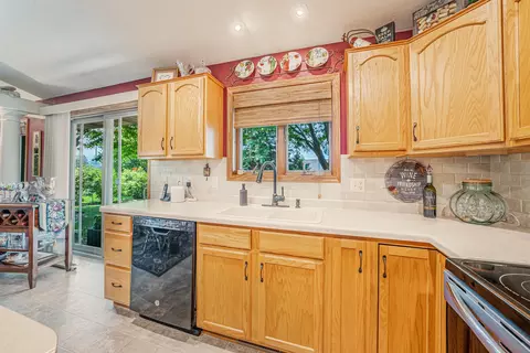 Kitchen - n9539 Chadbury Lane, Appleton, WI 54915 photo 2 of 4