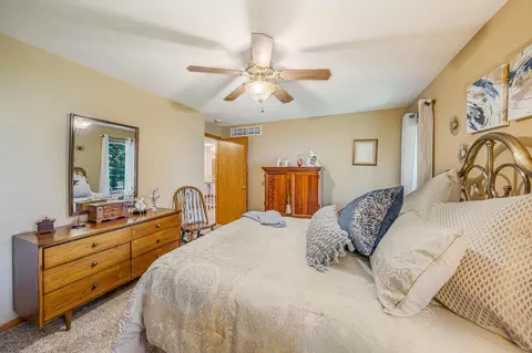Bedroom - n9539 Chadbury Lane, Appleton, WI 54915 photo 5 of 7