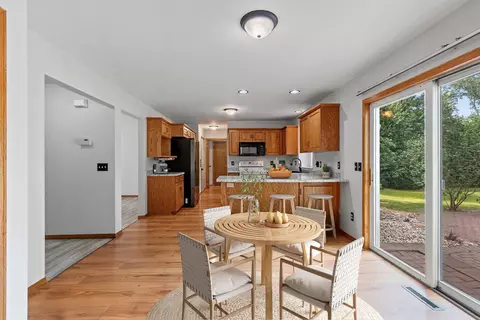 Dining - 547 Clay St, Wrightstown, WI 54180 photo 1 of 2