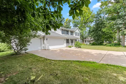 Exterior - 547 Clay St, Wrightstown, WI 54180 photo 5 of 25