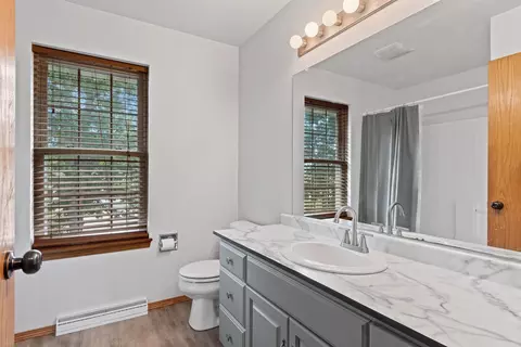 Bath - 547 Clay St, Wrightstown, WI 54180 photo 4 of 7